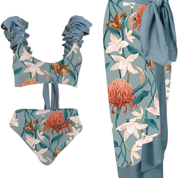 Women’s Two Piece Swimsuit and Sarong - Picture 3 of 3